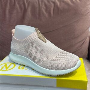 Blush Pink Knit Slip-On Sneakers bf10281
